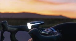 Sigma Aura-80 Und Blaze-Set Mit Akku Für USB-Ladegerät -Fahrradteile Geschäft Sigma Frontleuchte Batterieleuchte LED Akku Aura 80 Lux USB 17800 4016224178001 070 28037i